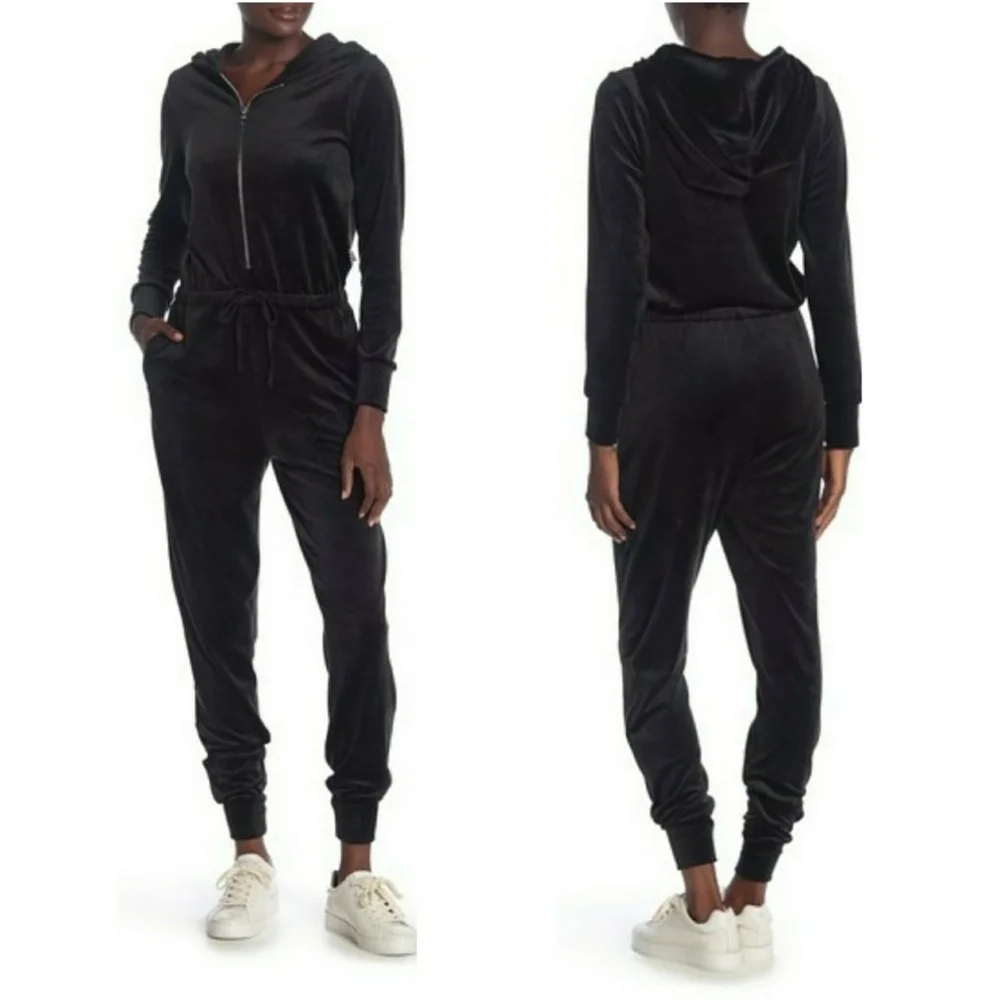 GOOD AMERICAN // ltd ed black velour long sleeve hooded full zip jumpsuit